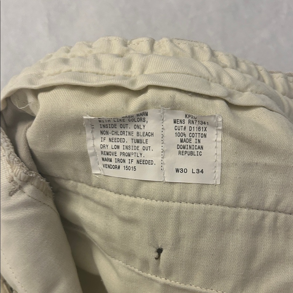 L.L. Bean Men's Beige Pleated Chinos - Picture 5 of 8